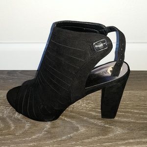 Carlos Santana Mule pumps